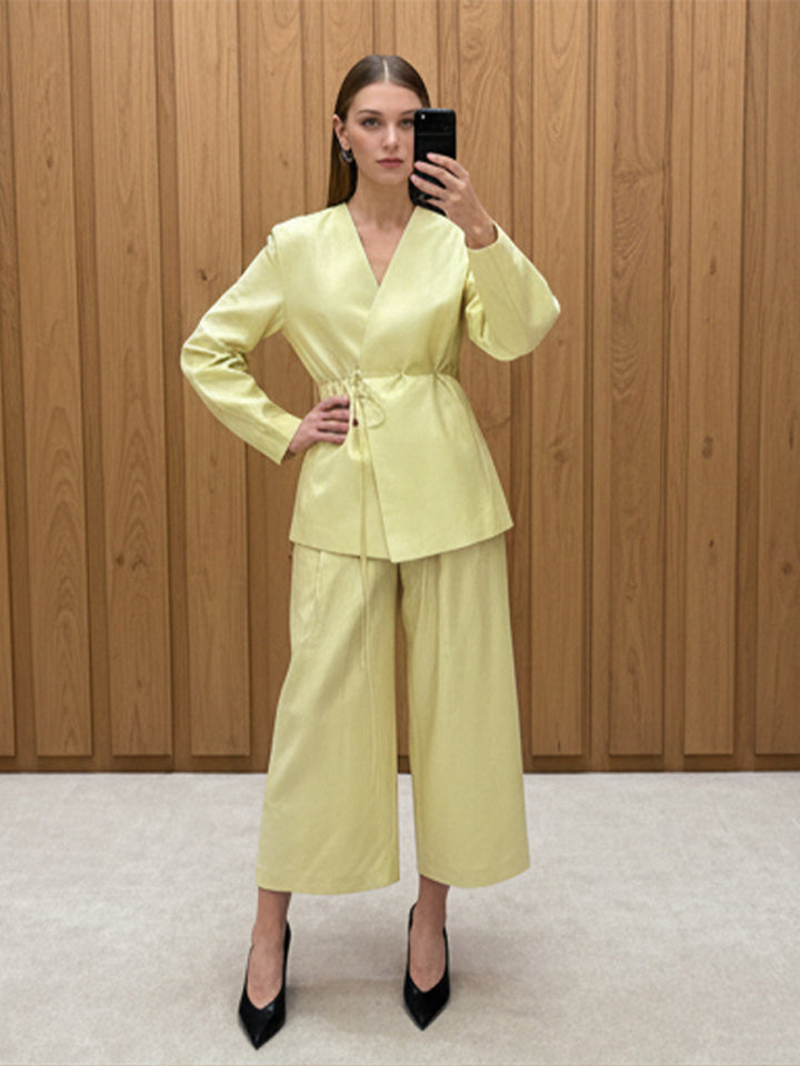 Women's wrap blazer with drawstring and wide culotte pants two-piece Mune Fashion