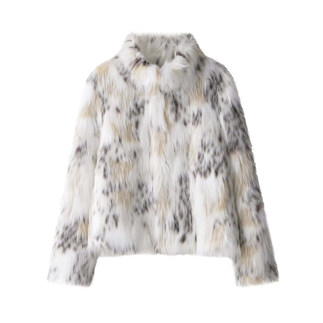 Women's short faux fur cropped jacket with stand-up collar, soft fibers and mottled texture Mune Fashion