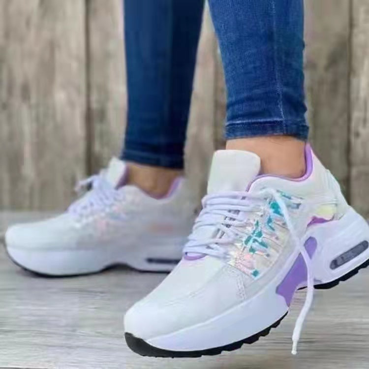 Women's sporty platform sneakers with visible air cushion, cushioned comfort insole, and breathable mesh detail Mune Fashion