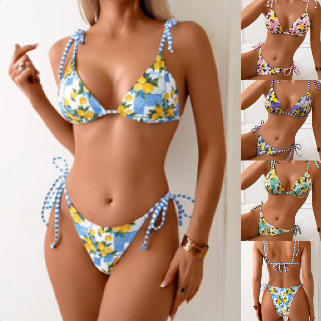 Ladies triangle bikini with playful floral pattern and adjustable straps Mune Fashion