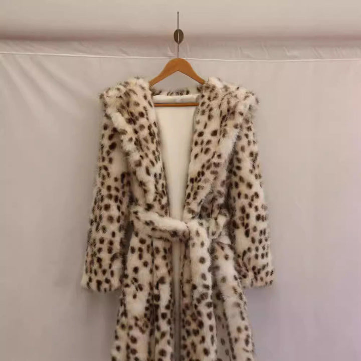 Women’S Fleece Bathrobe with Hood and Leopard Print Mune