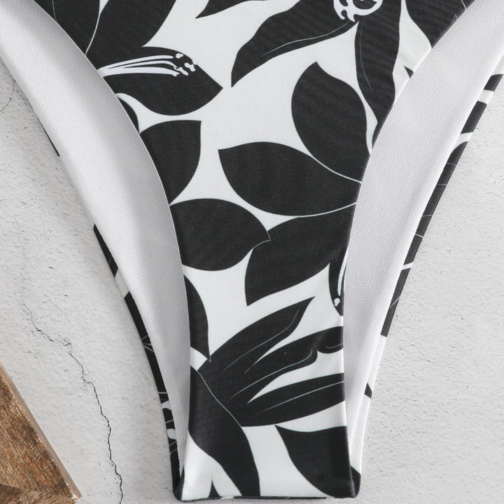 Women’s bikini set with floral patterns and sporty cut Mune Fashion