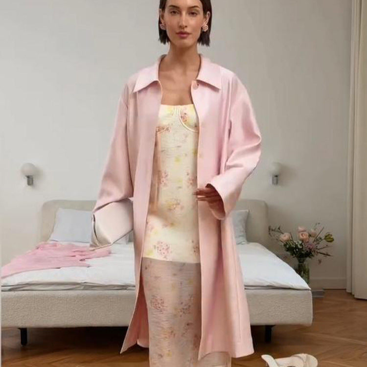 Women’s lightweight satin-like long coat in oversized cut with wide lapels Mune Fashion