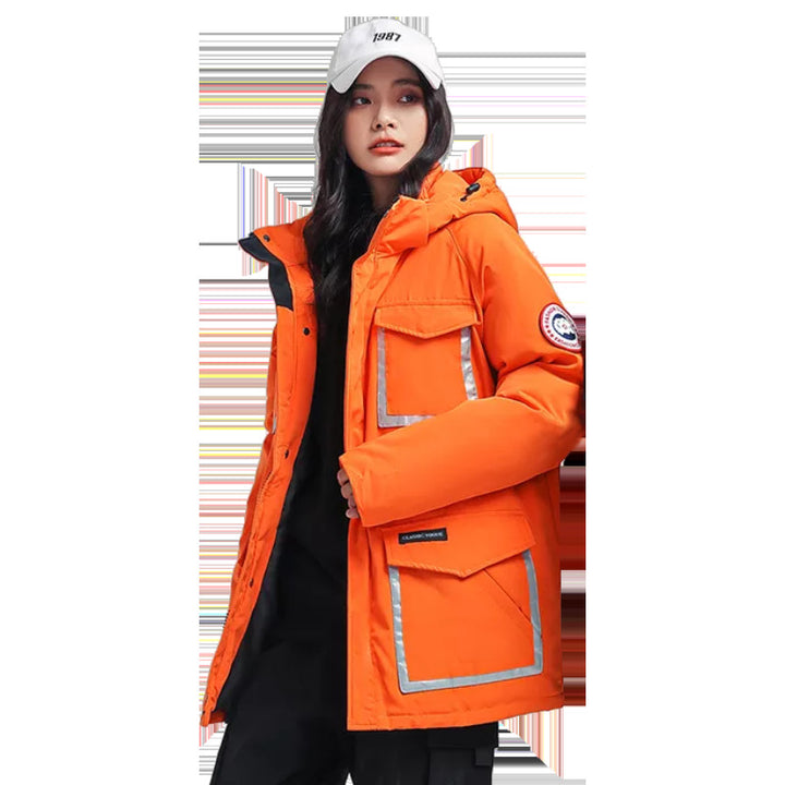 Women's parka jacket with hood, padded, reflective details and large cargo pockets Mune Fashion