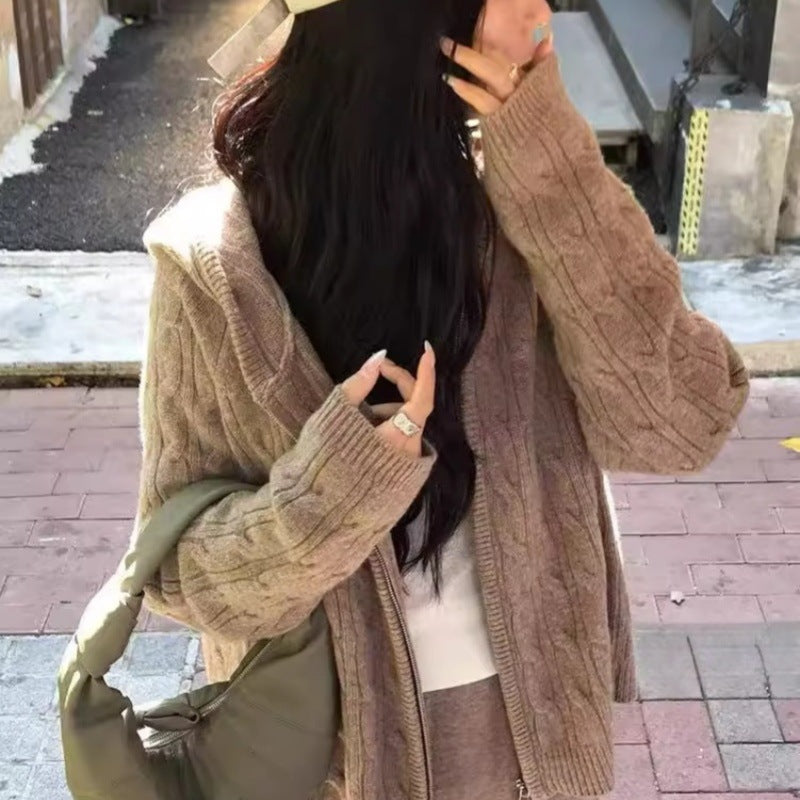 Women's cable-knit cardigan with full zip and tailored fit Mune Fashion