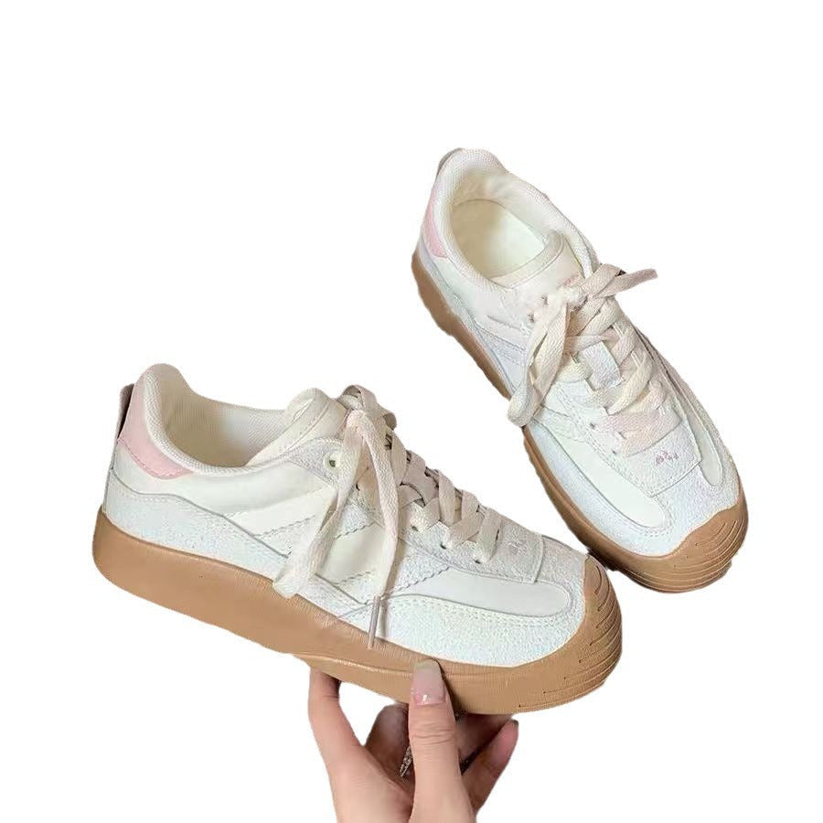 Women's Comfortable Sneakers with Breathable Surface Structure and Cushioning Sole Mune Fashion