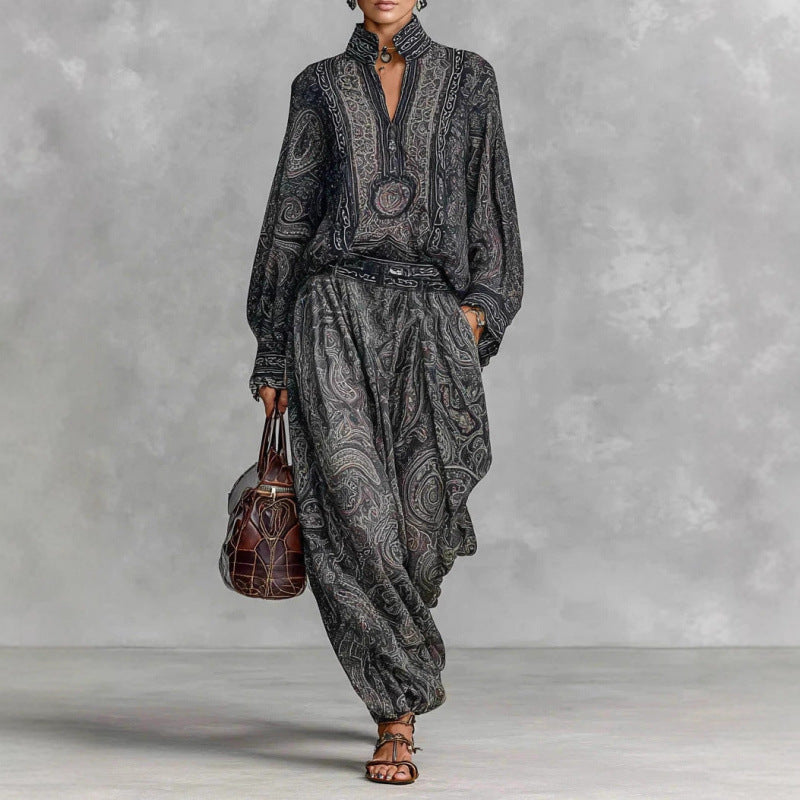 Women Flowing Boho Two-Piece Set with Loose Tunic and Harem Pants in Paisley Design Mune Fashion