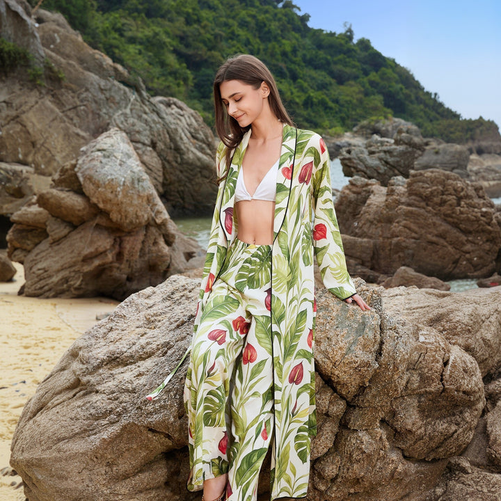 Women's airy kimono with floral patterns Mune Fashion