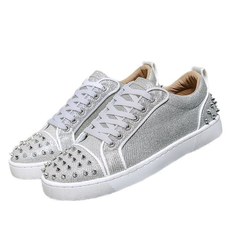 Women glittering low-top sneaker with pointed stud embellishment and padded leather lining Mune Fashion