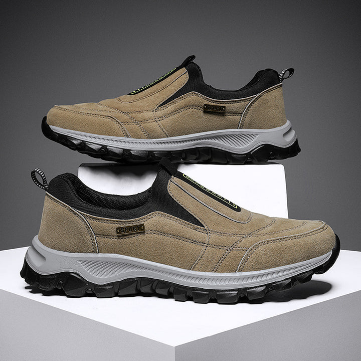 Men's sturdy Slip-On outdoor sneakers made of suede imitation with non-slip trail sole Mune Fashion