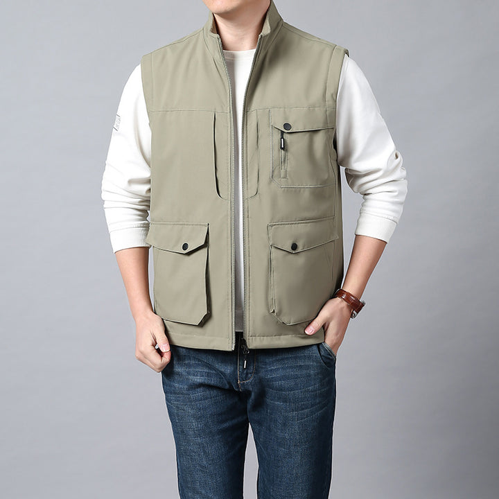 Men's functional vest in urban utility style with organizer pockets and stand-up collar Mune Fashion