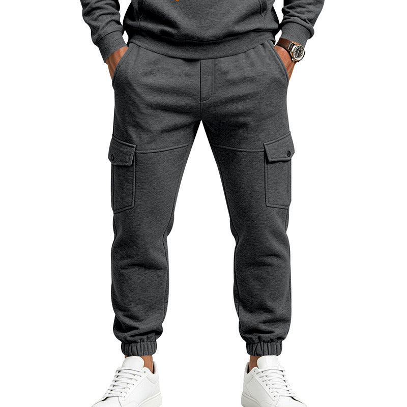 Men's cargo jogging pants with side flap pockets, drawstring and elastic cuffs Mune Fashion