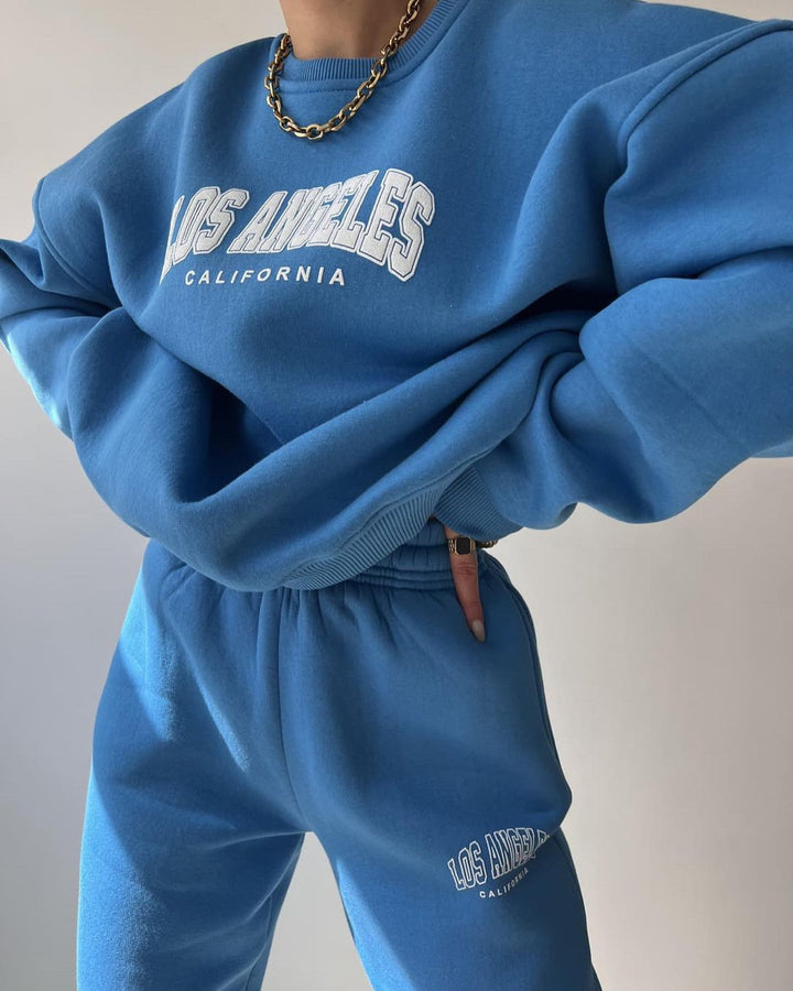 Women Oversized Lounge Set made of cotton fleece with college embroidery and relaxed joggers Mune Fashion