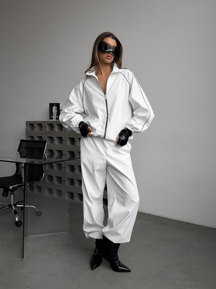 Women's Two-Piece Loungewear Set with Stand Collar Zip Jacket and Wide Pleated Pants Mune Fashion