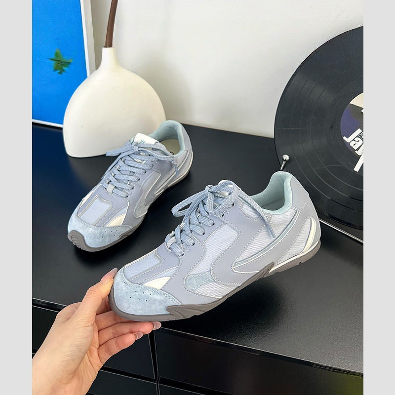 Women's Sporty Sneakers with Breathable Upper Material and Padded Insole Mune Fashion