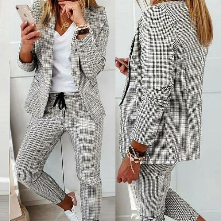 Women's Smart-Casual Blazer Set with open long blazer and tapered jog pants with drawstring Mune Fashion