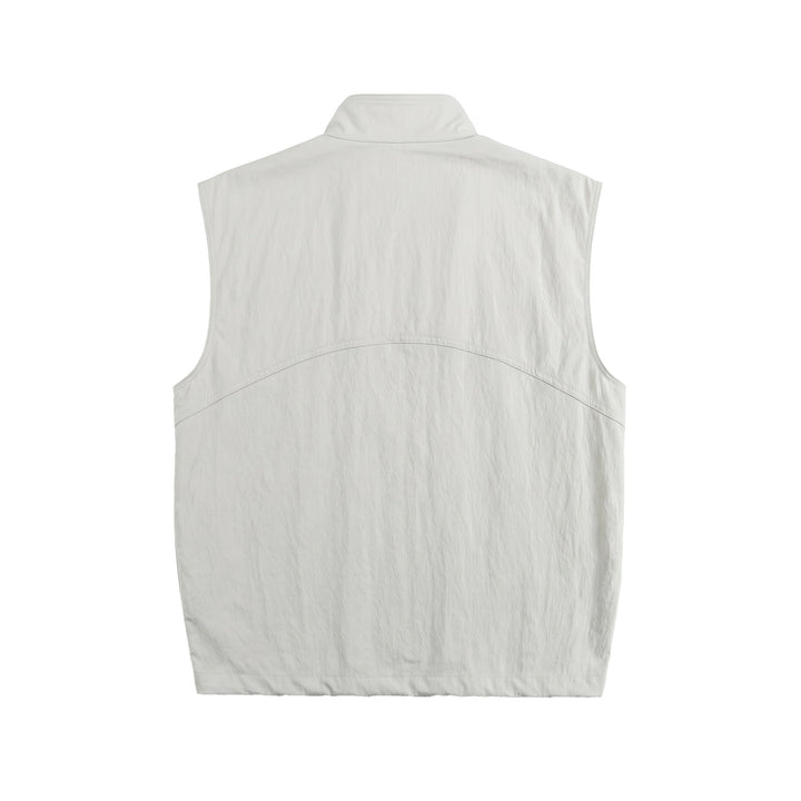 Men's utility vest with high stand-up collar, snap button placket and large patch pockets Mune Fashion
