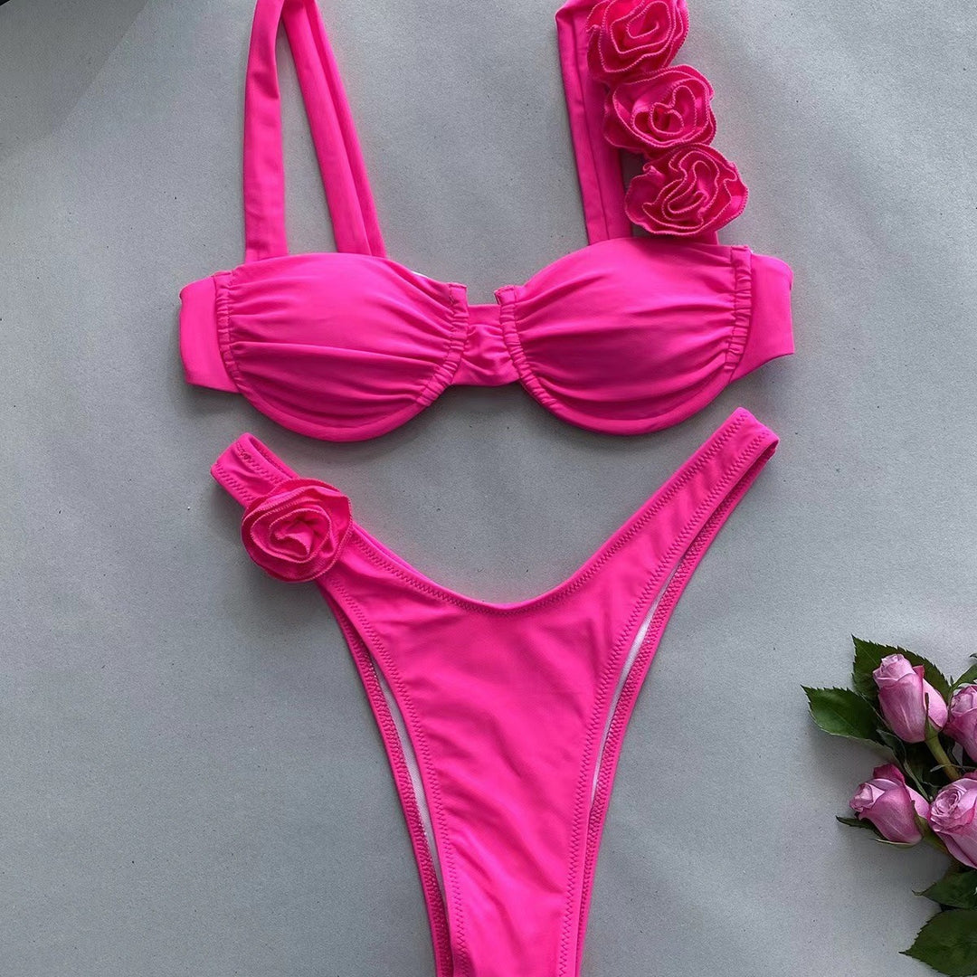 Women's bikini with decorative floral accents Mune Fashion