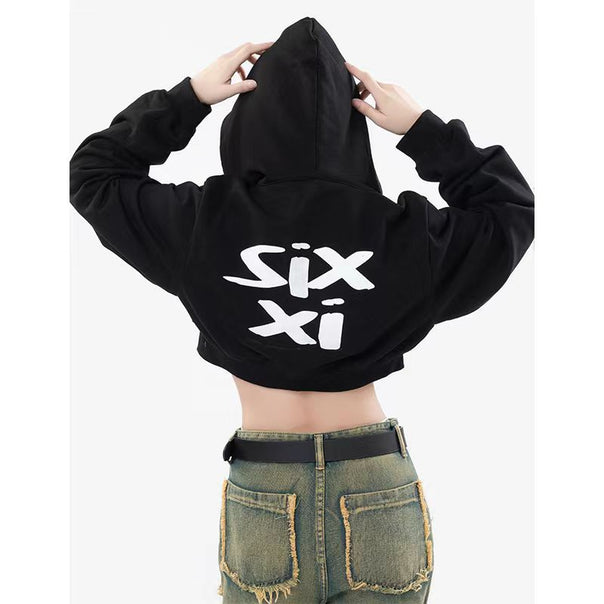 Women's cropped hoodie in streetwear style with a striking back print and ribbed hem Mune Fashion