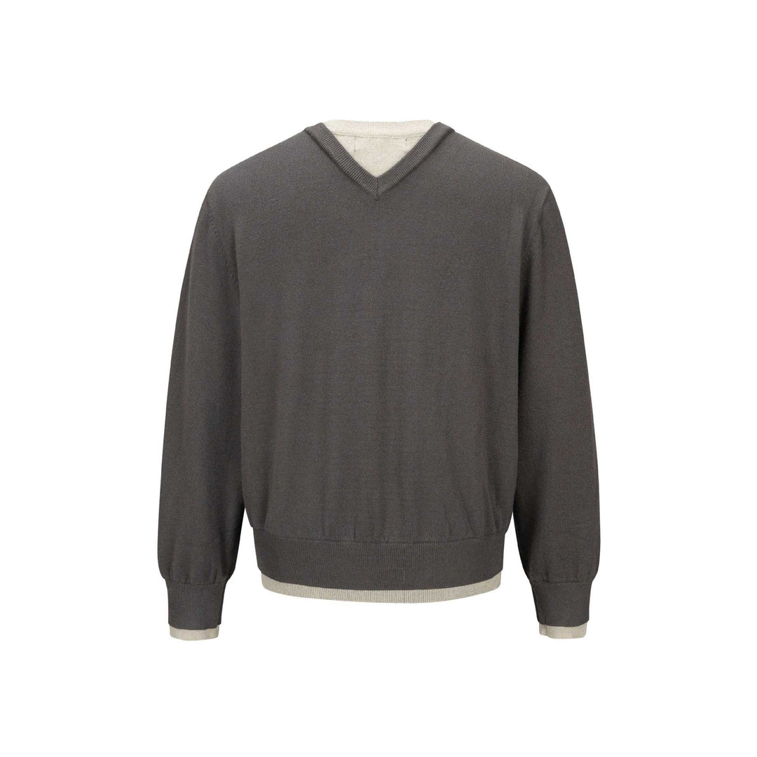 Men's V-Neck Fine Knit Sweater with Integrated Henley Detail and Elastic Waistband Mune Fashion