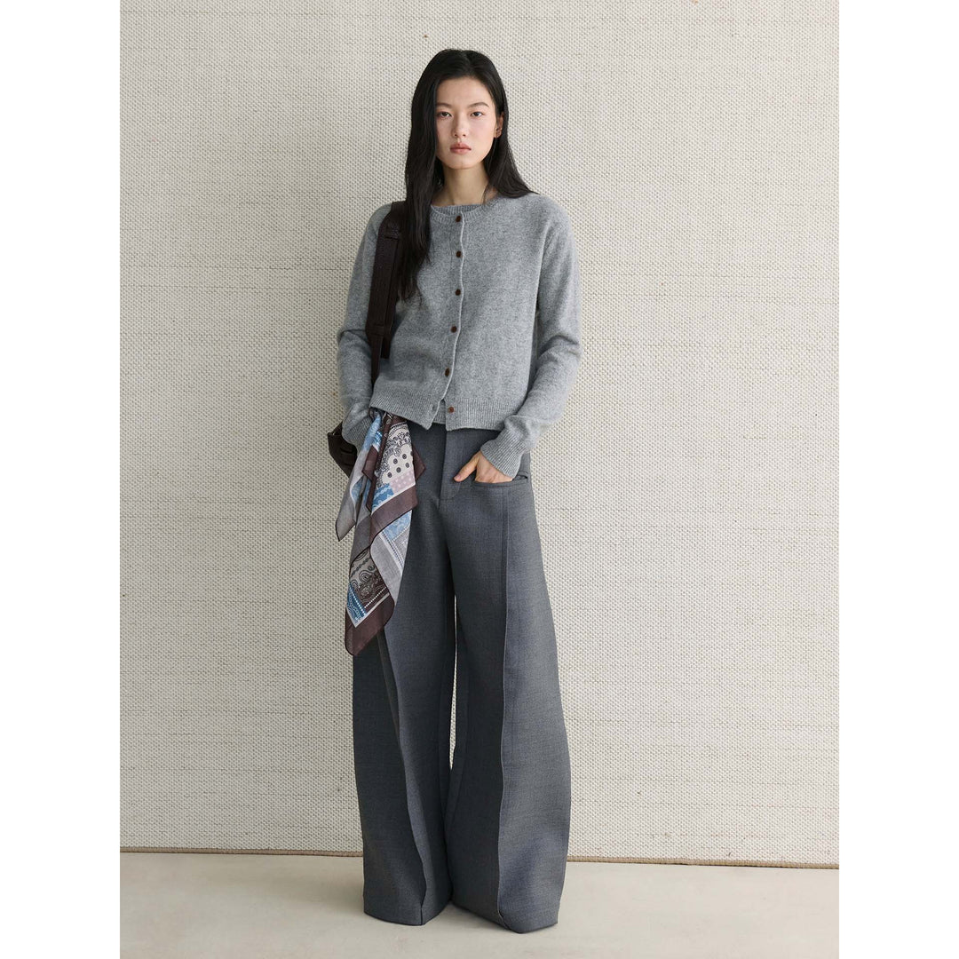 Women's Fine Fine Knit Cardigan with Matching Round Neck Sweater Mune Fashion