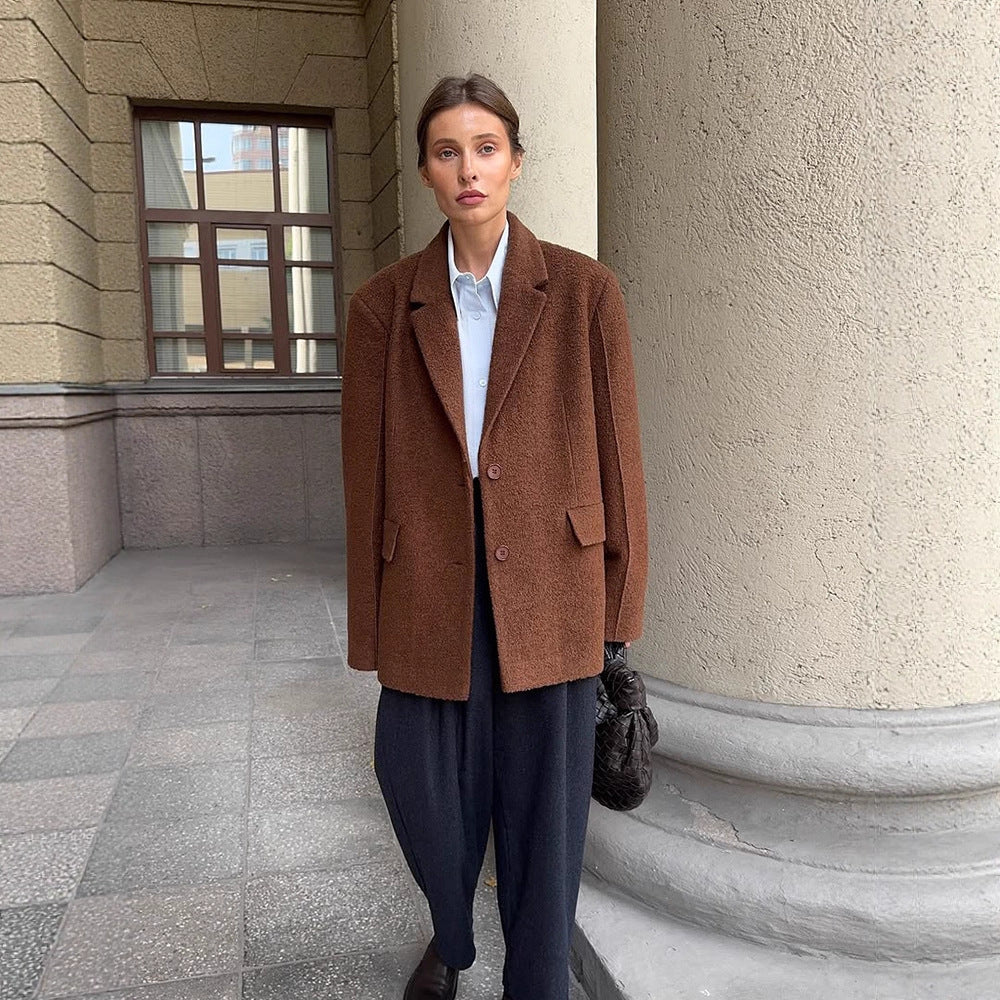 Women Boxy Wool Blend Short Coat with Textured Surface, Notched Collar & Flap Pockets Mune Fashion