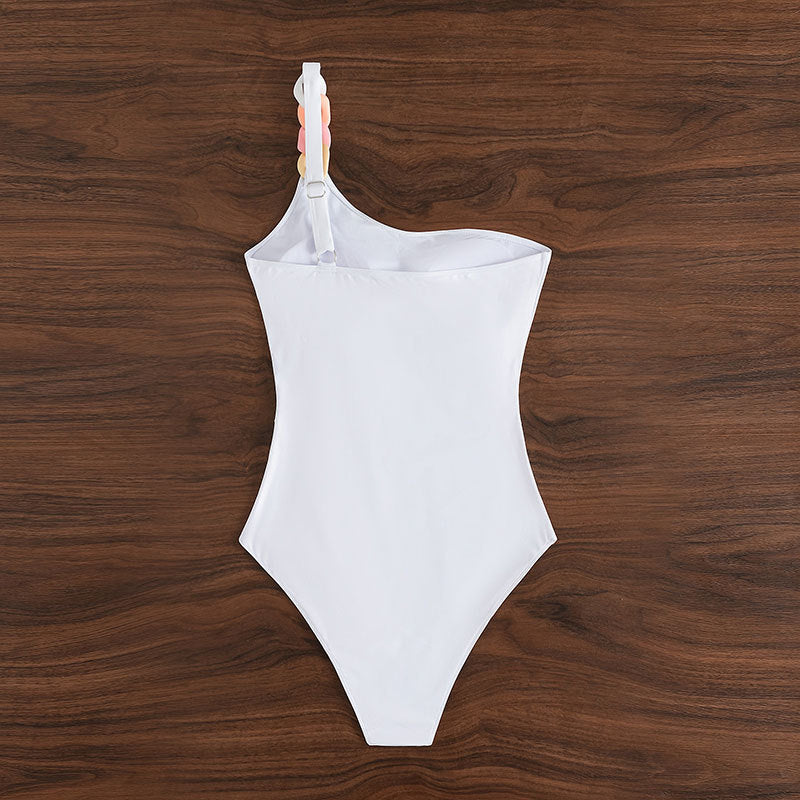 Women One-Sided Swimsuit with Decorative Chain Belt Mune Fashion