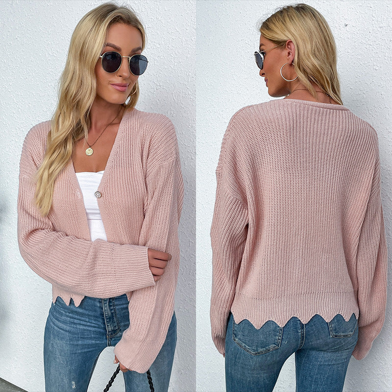 Women's Short Cut Fine Knit Cardigan with V-Neck and Wave Hem Mune Fashion