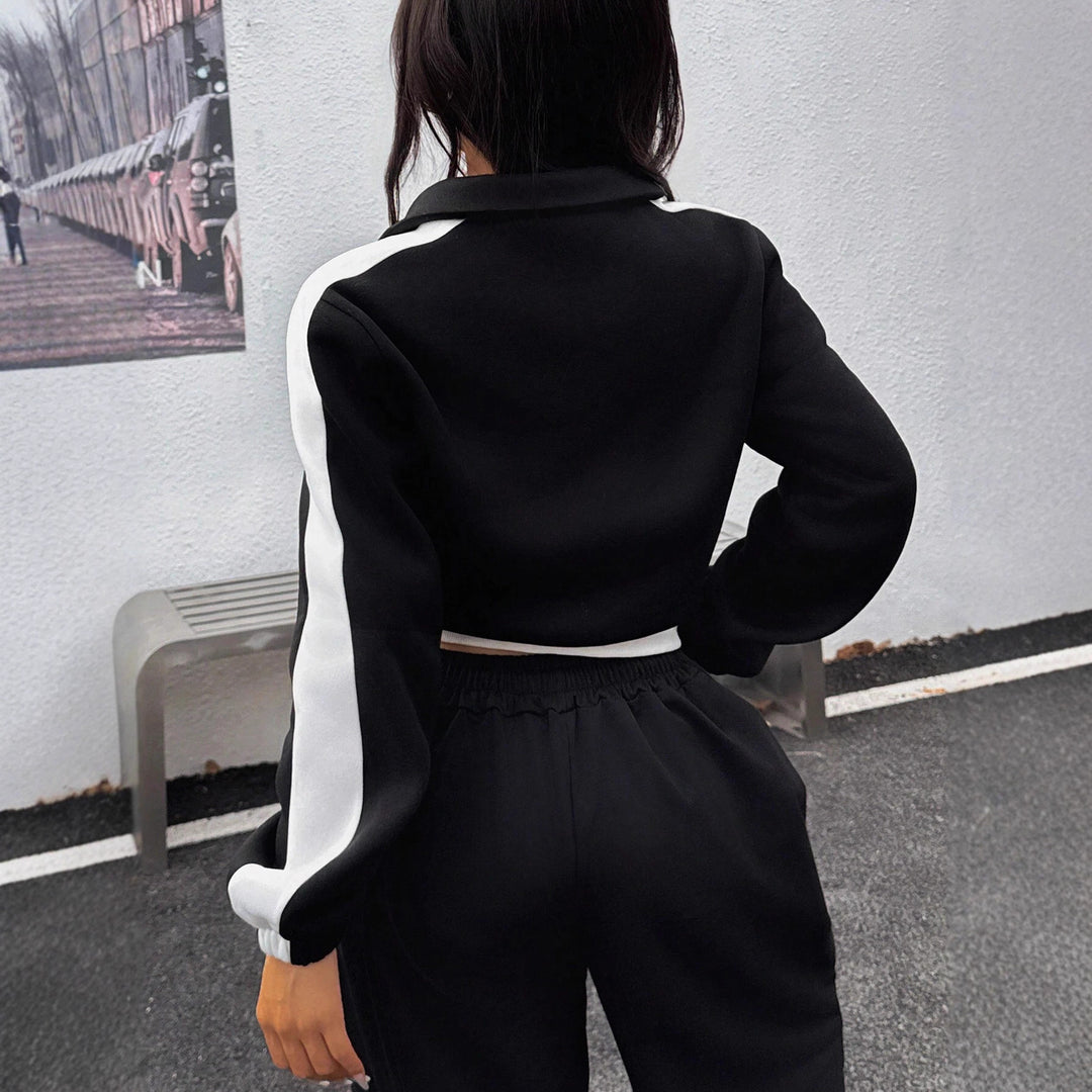 Women's short sweatshirt with half zipper and elastic waistband jogging pants set Mune Fashion