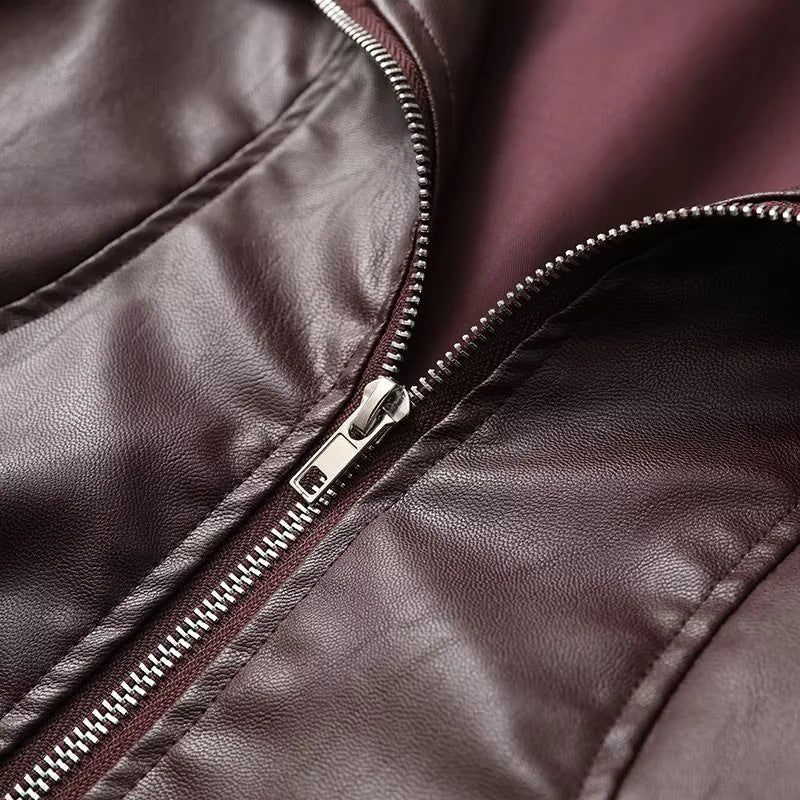 Women's short faux leather jacket in bomber style with shirt collar and elastic waistband Mune Fashion