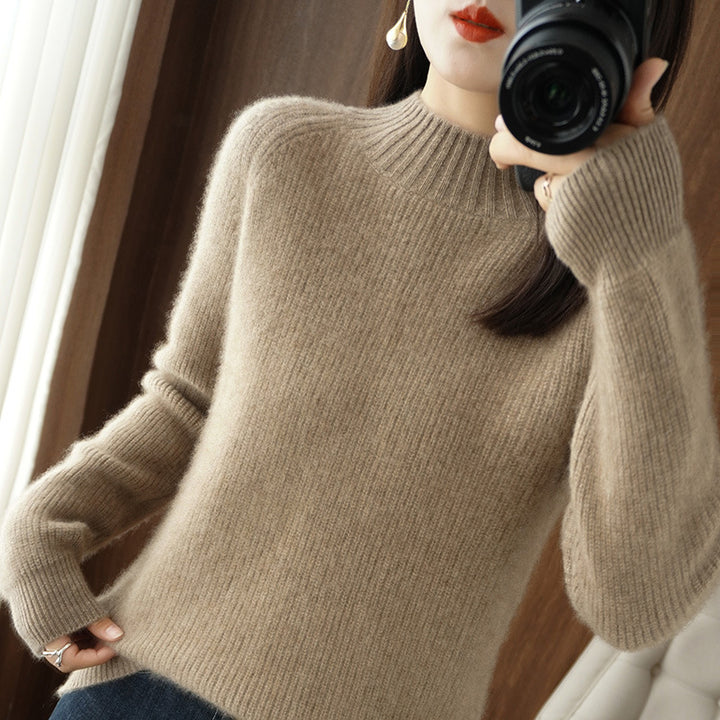 Women's Short Stand-Up Collar Sweater made of fine fine knit with cashmere-like softness and raglan sleeves Mune Fashion