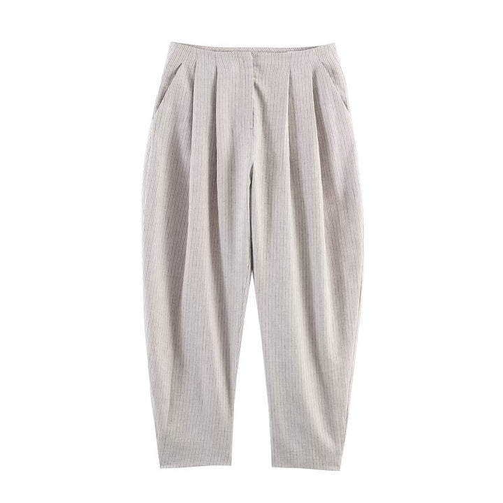 Women Two-Piece Tailored Set with Cropped Blazer and High-Waisted Pleated Trousers Mune Fashion