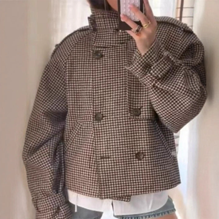 Women's short jacket in houndstooth pattern with double-breasted button placket, high stand-up collar, and balloon sleeves Mune Fashion