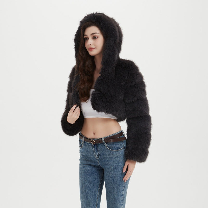Women's Cropped Faux Fur Jacket with Horizontal Panel Structure and Zipper Mune Fashion