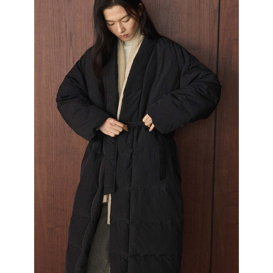 Women Longer quilted coat with kimono-like collar and oversized silhouette Mune Fashion