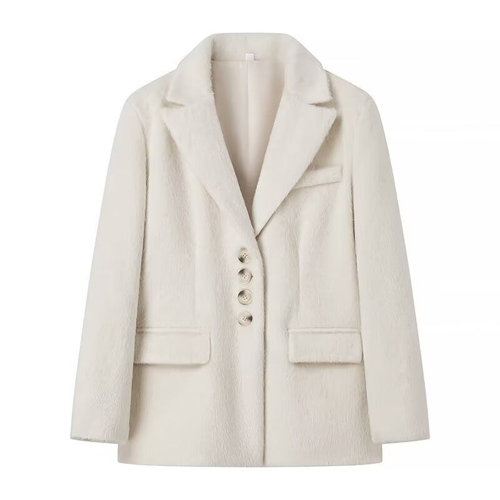 Women's tailored short coat-blazer in teddy look with lapel collar and patch pockets Mune Fashion
