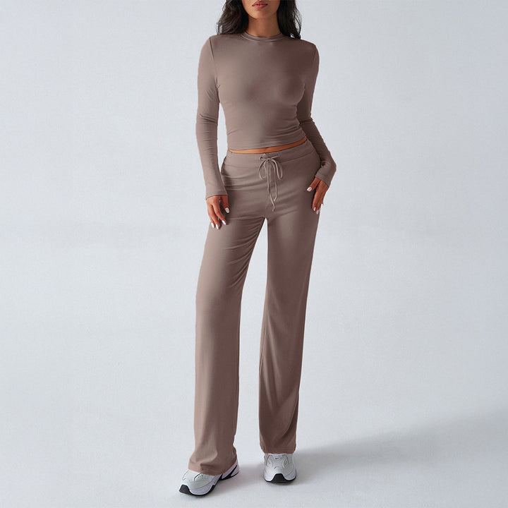 Women's fitted long sleeve crop top and wide lounge pants in a two-piece set made of stretch jersey Mune Fashion