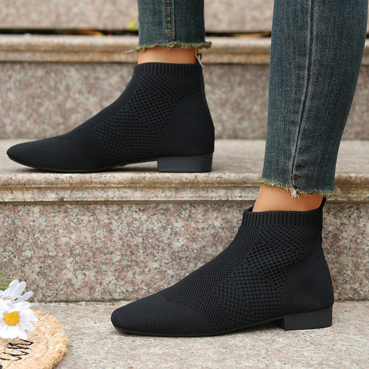 Women's knitted sock boots with elastic shaft, padded insole, and non-slip lightweight sole Mune Fashion