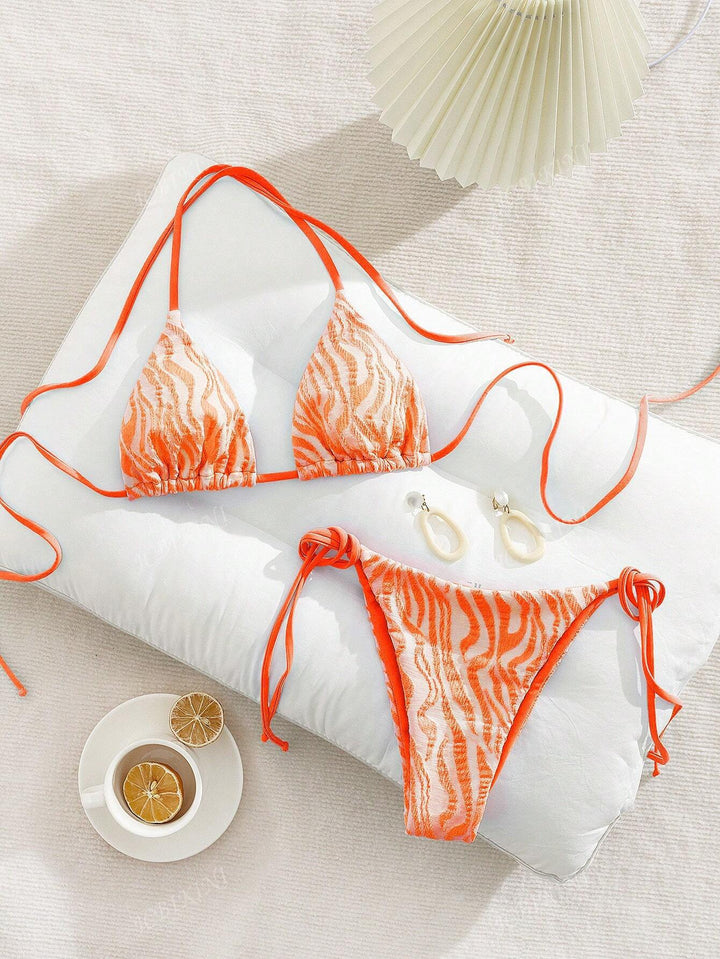 Women Triangle Bikini with stylish knot details Mune Fashion