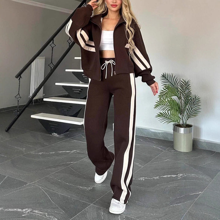 Women Two-Piece Sweat Set with Zipper Jacket and High-Waist Relaxed Jogging Pants Mune Fashion