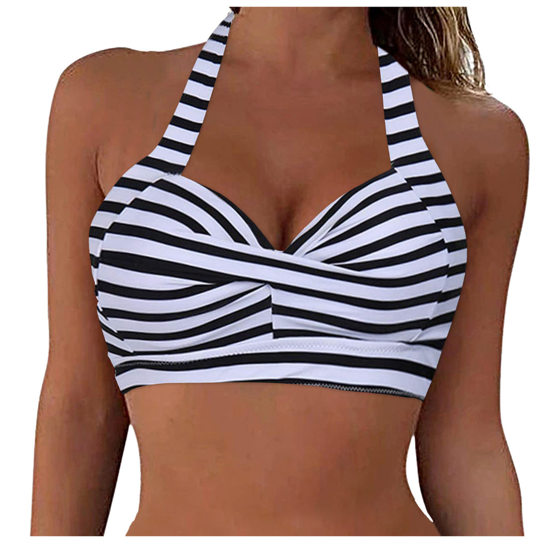 Women's Sporty Bikini Top with Deep Neckline and Halter Design Mune Fashion
