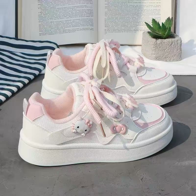Women's sneakers with playful design and comfortable cushioning Mune Fashion