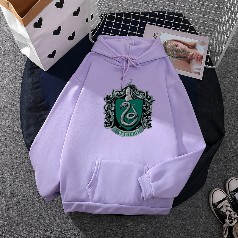 Women's oversized hooded sweatshirt with heraldic snake emblem and soft fleece lining Mune Fashion