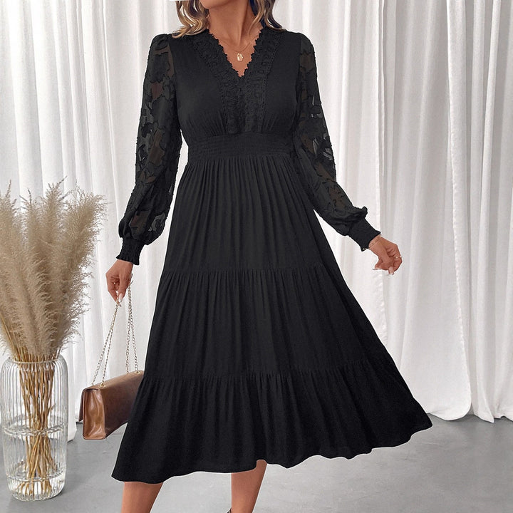 Ladies Elegant Maxi Dress with Lace Details Mune Fashion