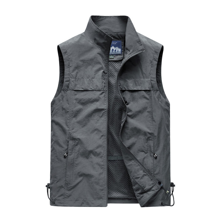 Men's lightweight windproof outdoor vest with zippered pockets and breathable mesh lining Mune Fashion