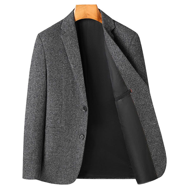 Men Half-lined Structured Blazer with fine Pinstripe Look and Two-button Silhouette Mune Fashion