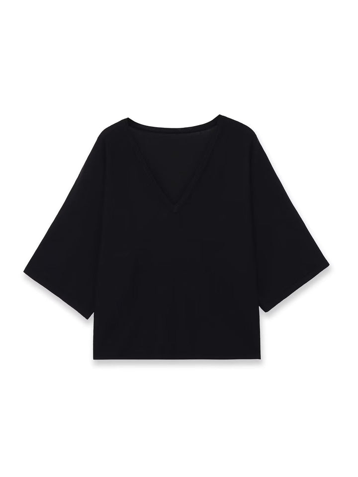 Women Oversize V-Neck Top with Kimono Sleeves Mune Fashion