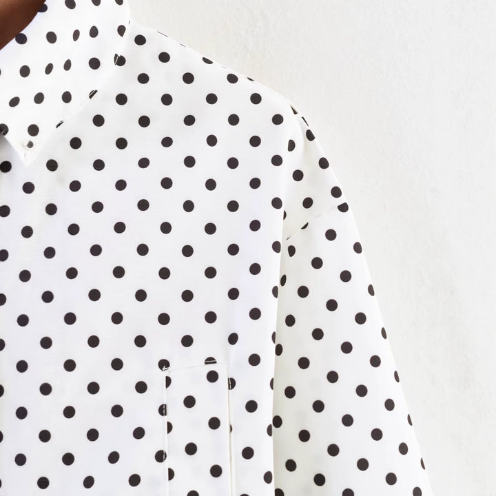 Ladies Cropped Polka Dot Transition Jacket with Stand-Up Collar and Waist Gathering Mune Fashion