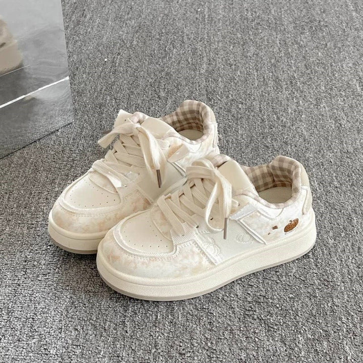 Women's Stylish Sneakers with Playful Animal Design and Comfortable Sole Mune Fashion