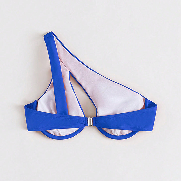 Women's bikini top with modern cut-out design Mune Fashion